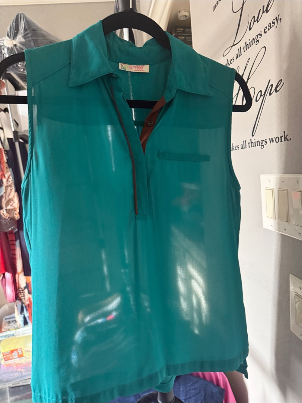 ANDREA FENZI Teal Sleeveless Collared Camisole